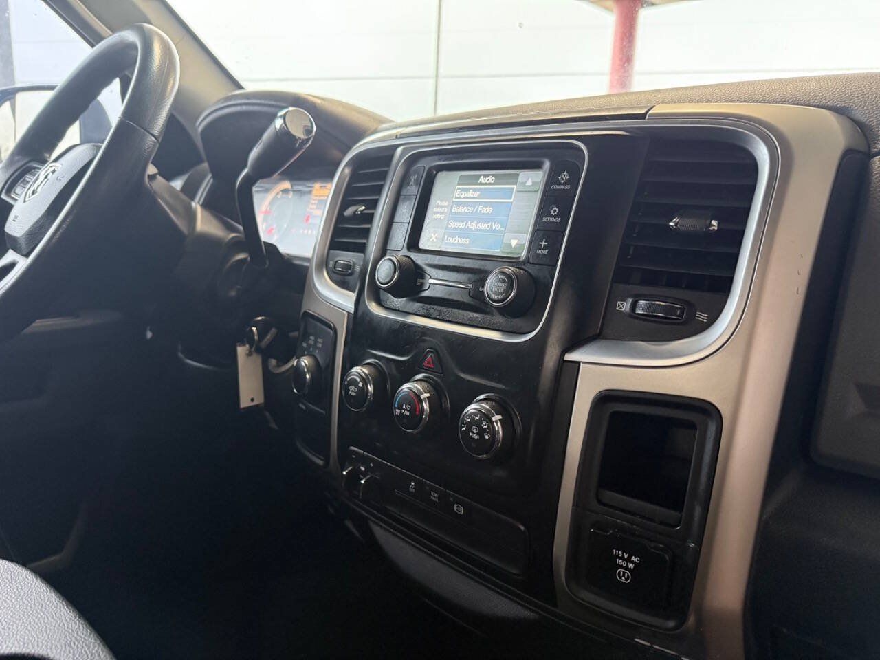 Used 2014 RAM 3500 SLT w/ Cold Weather Group AWD/4WD image 13