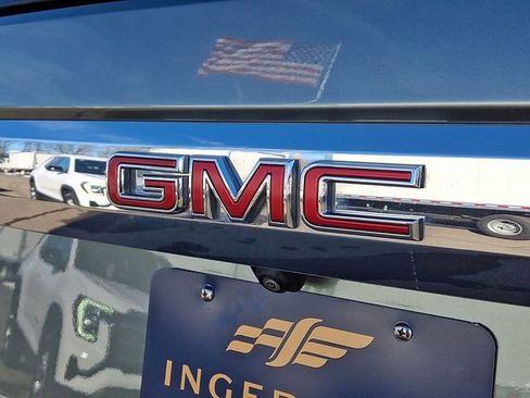 Used 2023 GMC Yukon XL SLT image 34