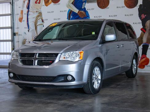 Used 2020 Dodge Grand Caravan SE image 20