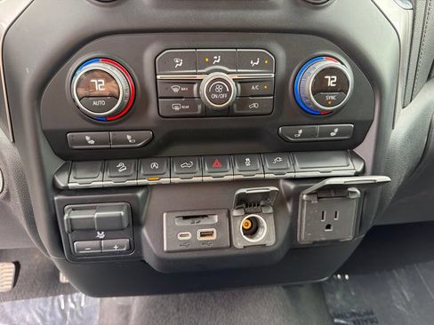 Used 2019 Chevrolet Silverado 1500 LT w/ All-Star Edition AWD/4WD image 17