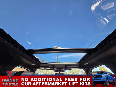 Used 2024 Ford F350 Platinum w/ Tremor Off-Road Package image 28