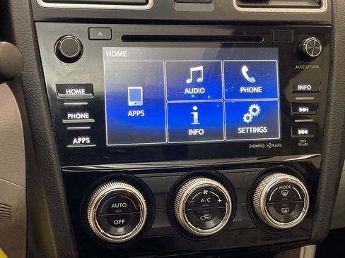 Used 2017 Subaru Forester 2.5i Premium w/ All-Weather Package image 5