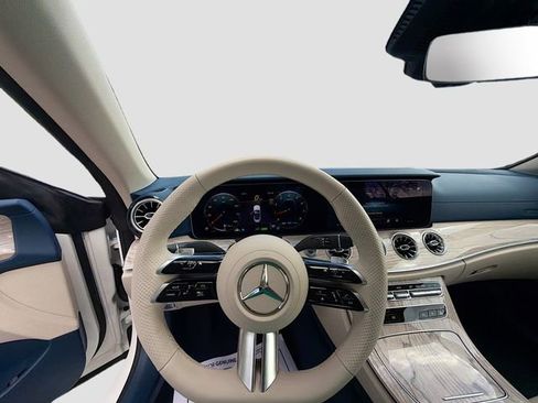 Used 2023 Mercedes-Benz E 450 4MATIC Cabriolet w/ AMG Line image 17