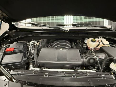 Used 2025 GMC Yukon Denali w/ Sun & Power Step Package image 50