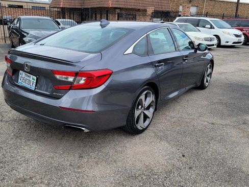 Used 2018 Honda Accord Sport image 5