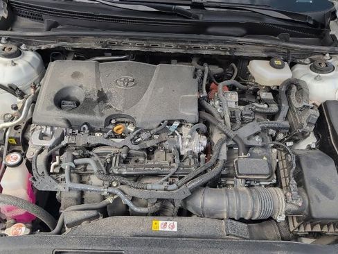 Used 2025 Toyota Camry SE w/ Multimedia Upgrade Package image 22