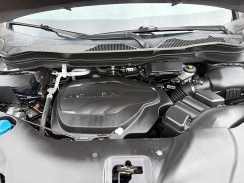 Used 2021 Honda Pilot EX image 11