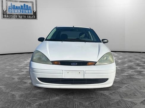 Used 2003 Ford Focus SE image 3