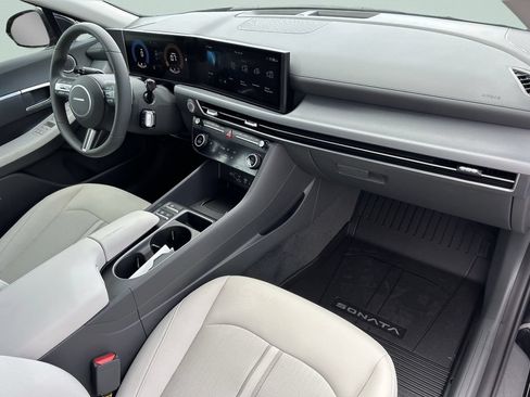 New 2026 Hyundai Sonata SEL FWD image 16