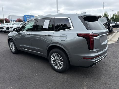 Used 2023 Cadillac XT6 Luxury AWD/4WD image 7