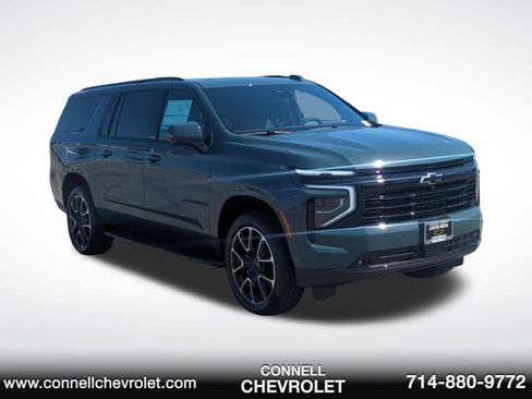 New 2026 Chevrolet Suburban RST w/ RST Capability Package AWD/4WD image 3