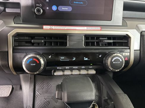 Used 2026 Toyota Tacoma SR5 AWD/4WD image 17