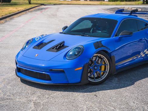 Used 2025 Porsche 911 GT3 RS RWD image 3