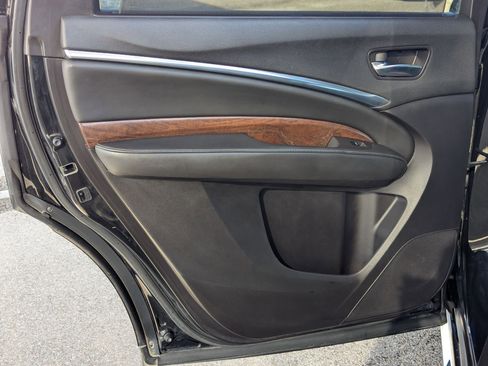 Used 2018 Acura MDX w/Advance Pkg image 13