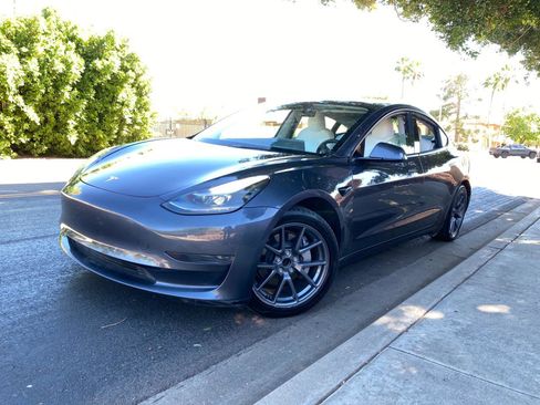 Used 2023 Tesla Model 3 Standard Range image 6