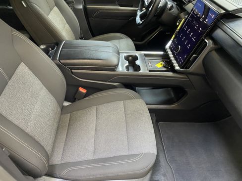 Used 2025 GMC Acadia Elevation image 26