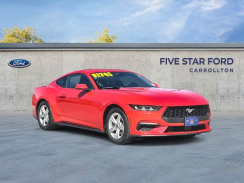 Used 2024 Ford Mustang Coupe RWD image 1