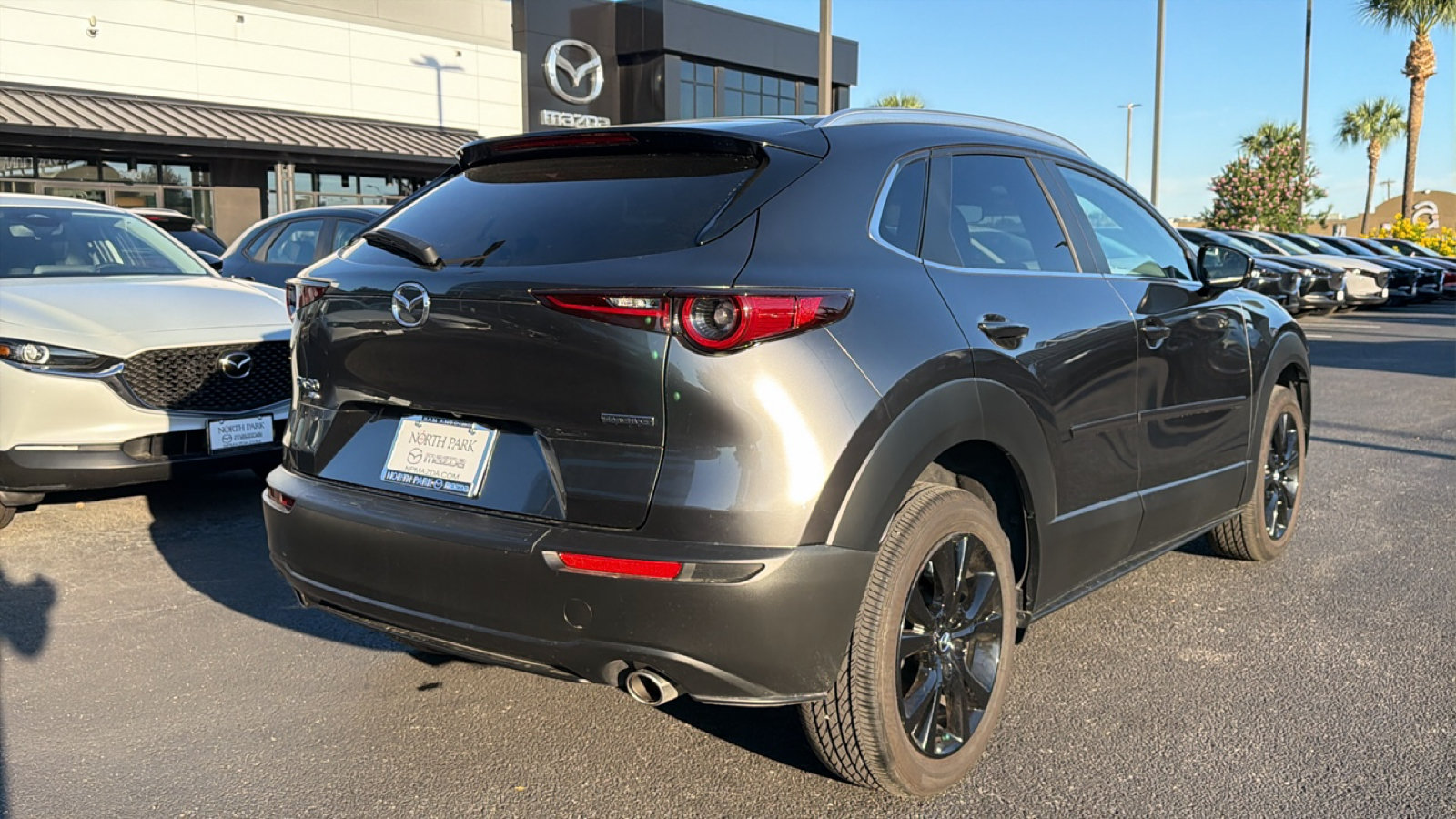 Certified 2025 MAZDA CX-30 AWD 2.5 S w/ Select Sport Pkg image 4