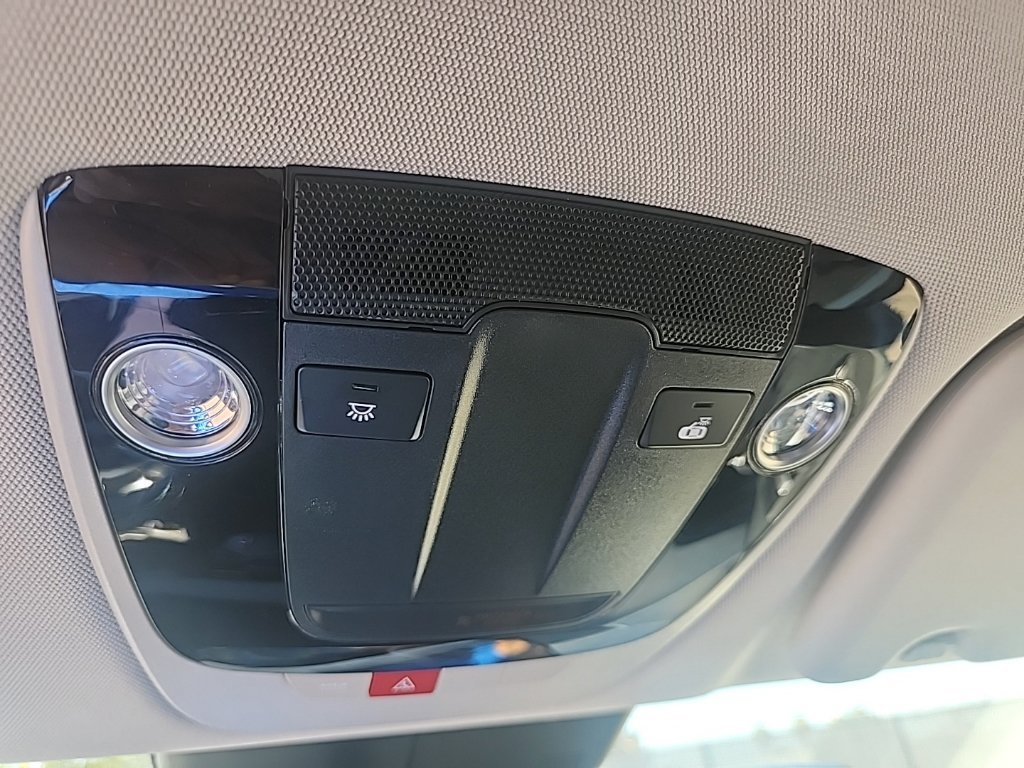 Used 2024 Kia EV6 Light RWD image 24