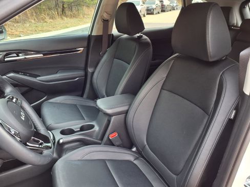 Used 2025 Kia Seltos EX image 12