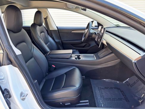 Used 2021 Tesla Model 3 Standard Range Plus RWD image 16