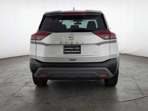 Used 2023 Nissan Rogue SV FWD image 4