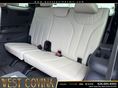 Used 2023 Hyundai Palisade Limited FWD image 40