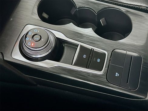 Used 2021 Ford Escape SEL image 16