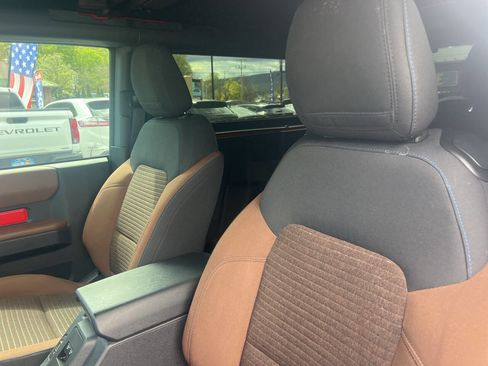 Used 2023 Ford Bronco Outer Banks AWD/4WD image 28