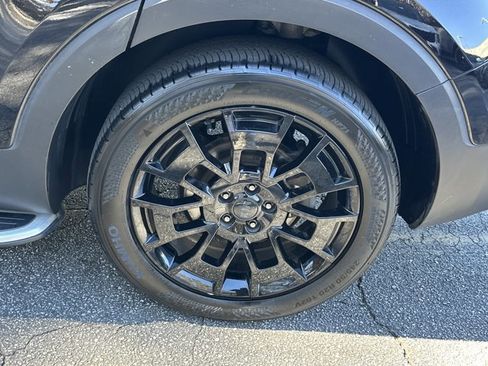 Used 2021 Kia Telluride SX w/ SX Prestige Package image 24