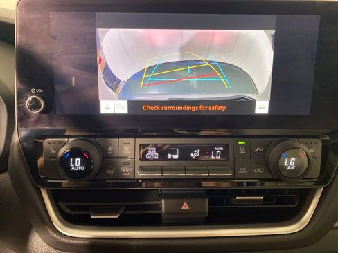 Used 2025 Toyota Grand Highlander FWD image 21