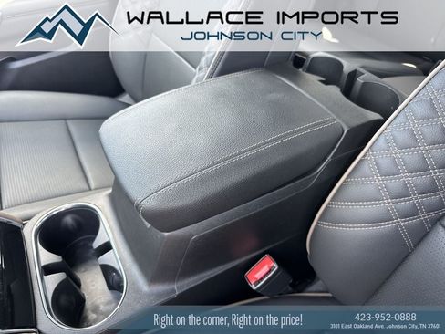Used 2026 GMC Canyon Denali AWD/4WD image 19