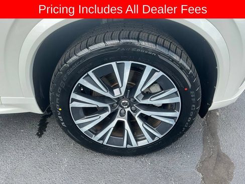 Used 2022 Volvo XC90 T6 Momentum AWD/4WD image 22