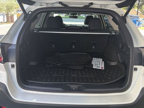 Used 2023 Subaru Outback Limited AWD/4WD image 14
