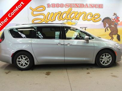 Used 2021 Chrysler Pacifica Touring-L