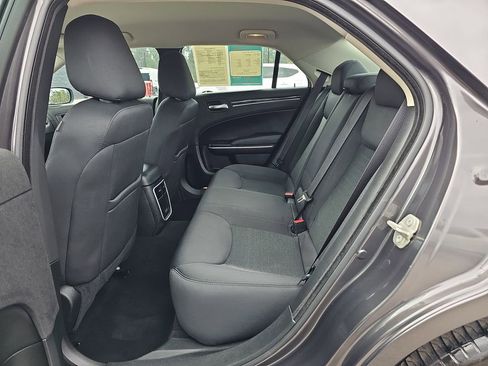 Used 2023 Chrysler 300 Touring RWD image 19