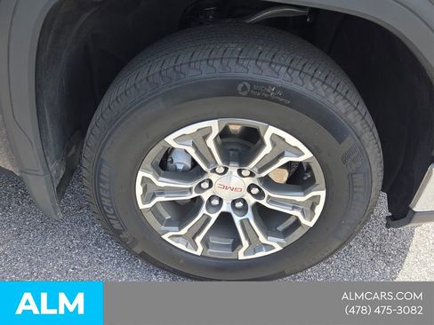 Used 2025 GMC Sierra 1500 SLT RWD image 17