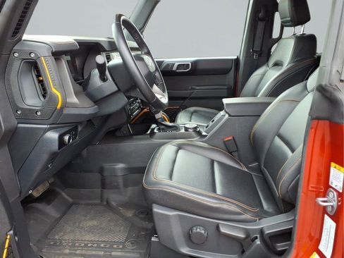 Used 2024 Ford Bronco Badlands image 24