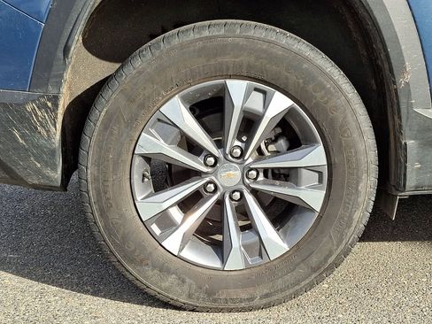 Used 2025 Chevrolet Equinox LT FWD image 6