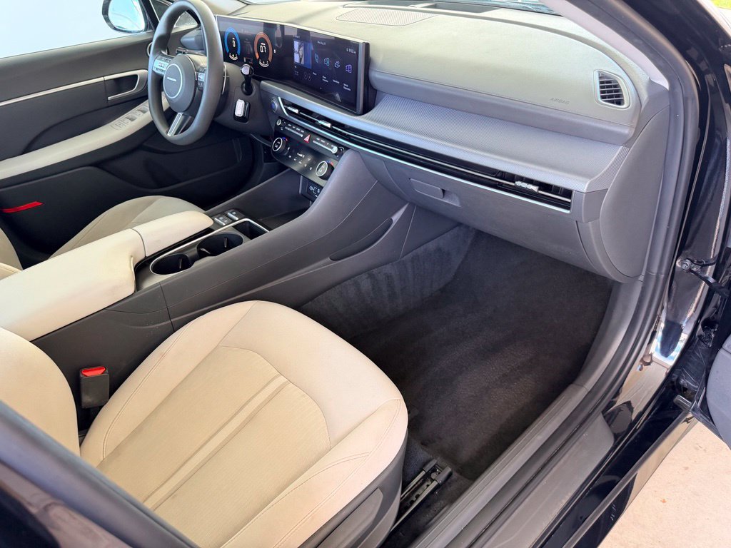 Used 2025 Hyundai Sonata SEL FWD image 36