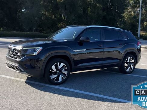 Certified 2024 Volkswagen Atlas Cross Sport SE image 4