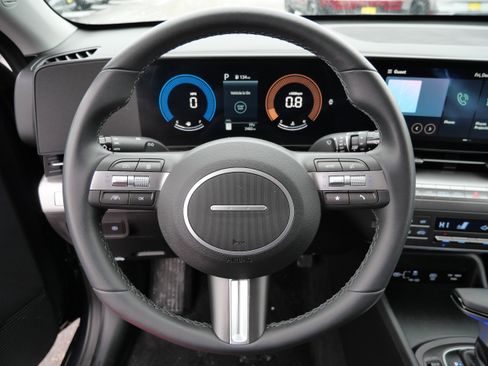 Certified 2025 Hyundai Kona SEL image 26