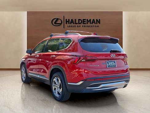 Used 2022 Hyundai Santa Fe SEL w/ Convenience Package AWD/4WD image 4