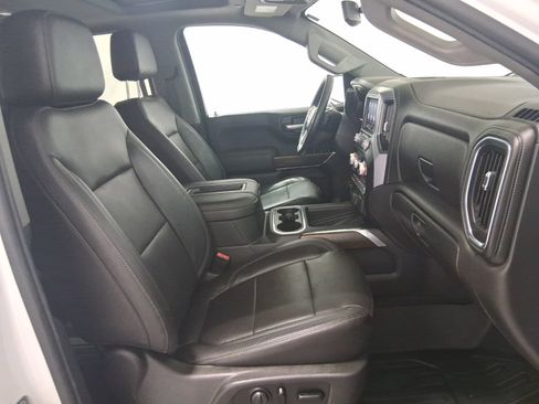 Used 2019 GMC Sierra 1500 SLT w/ SLT Premium Plus Package AWD/4WD image 17