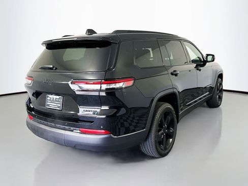 Used 2025 Jeep Grand Cherokee L Limited w/ Black Appearance Package AWD/4WD image 7