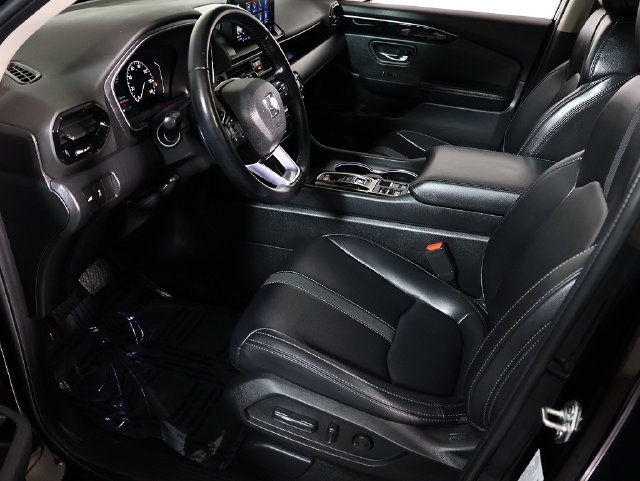 Used 2024 Honda Pilot Touring image 12
