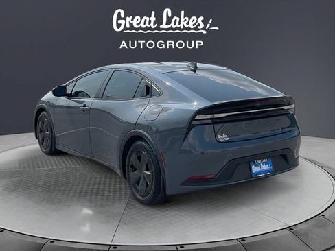 Used 2023 Toyota Prius Prime FWD image 3