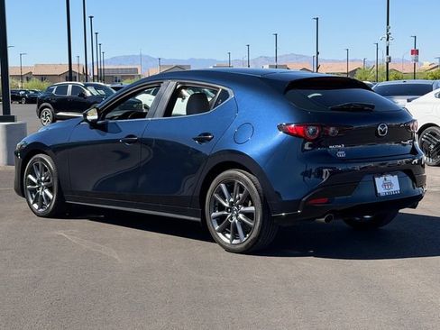 Used 2023 MAZDA MAZDA3 s FWD image 3