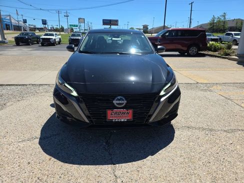 New 2026 Nissan Altima 2.5 SV FWD image 9