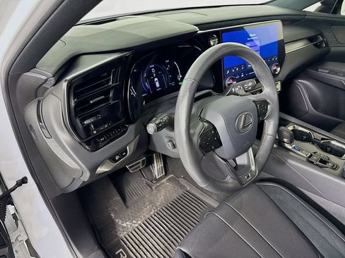 Certified 2023 Lexus RX 500h F Sport w/ Accessory Package (Z1) AWD/4WD image 9